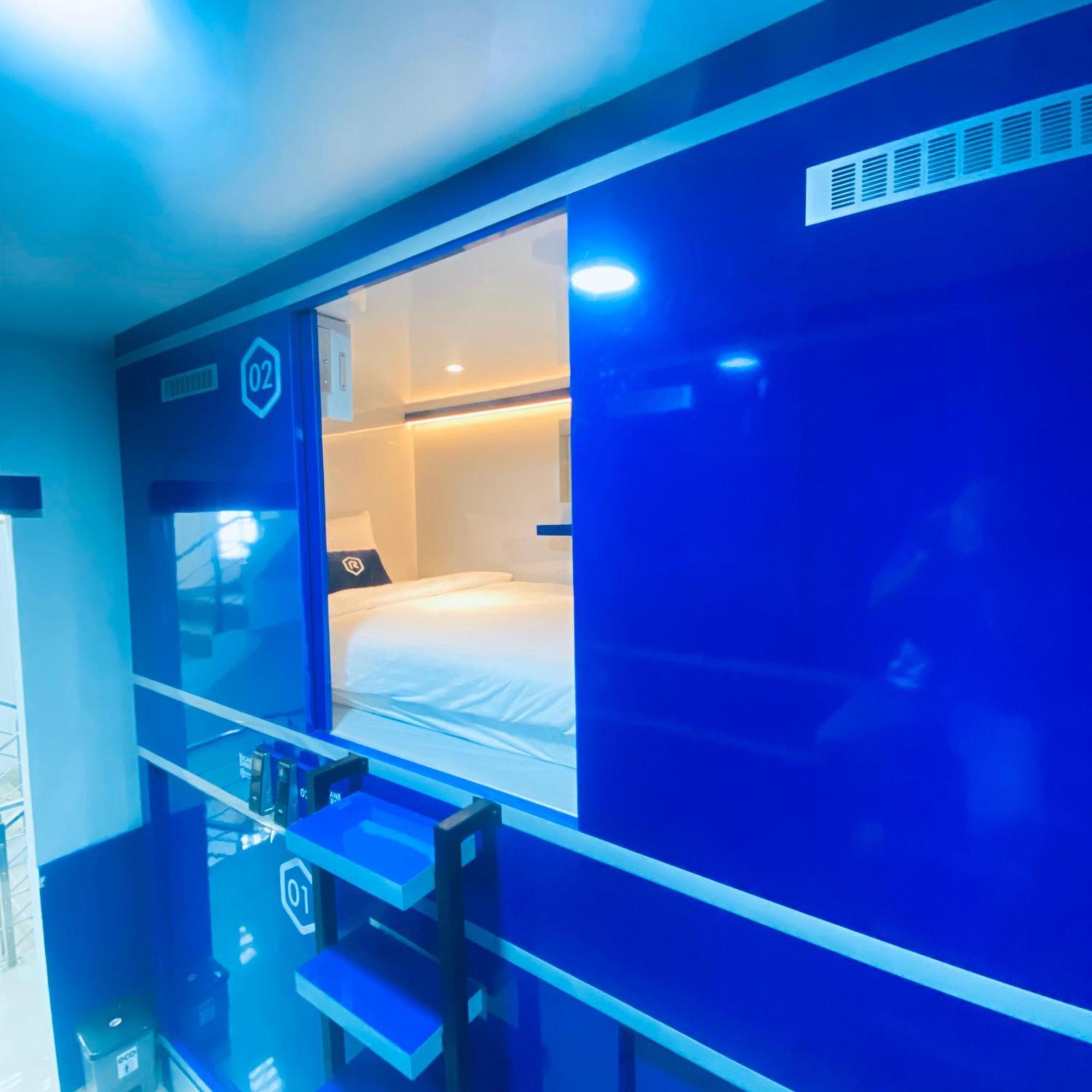 Hotel Rosalyne Sleepbox Malioboro 3 Jogyakarta Zewnętrze zdjęcie